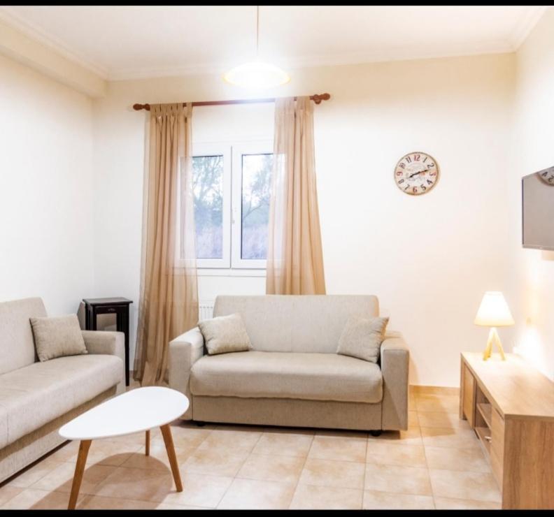 Lonelia'S Family Homes 莱夫基米 外观 照片